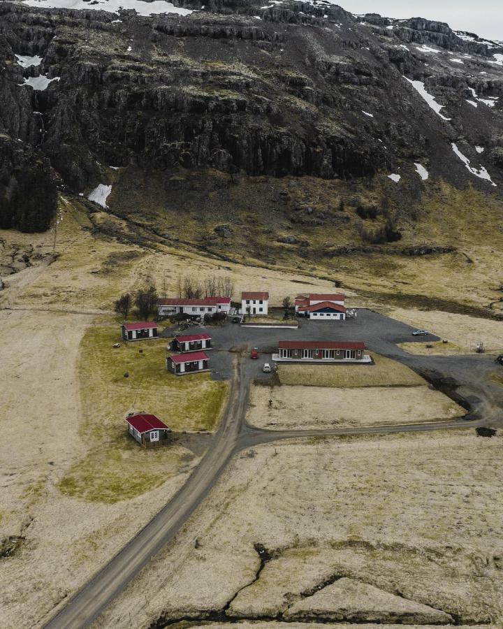 Guesthouse Skálafell Eksteriør bilde